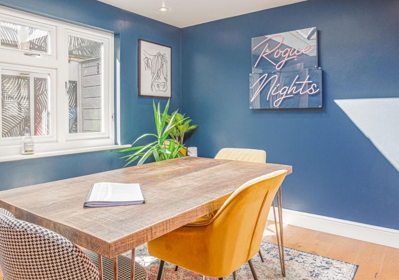 Vila Maple Rose - 2 Bed With Garden In Minchinhampton! Exteriér fotografie